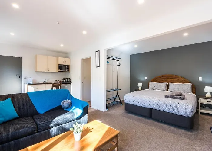 Modern Private Apartment