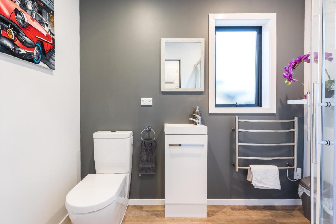 Modern Private Apartment